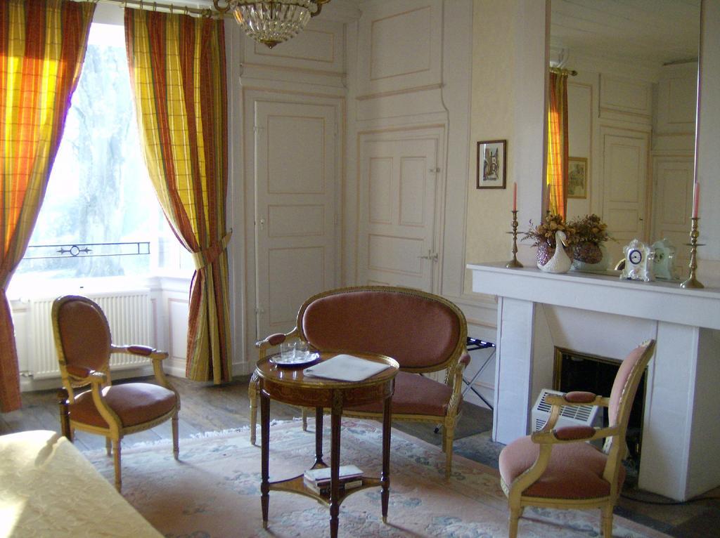 Le Chateau De Prauthoy الغرفة الصورة
